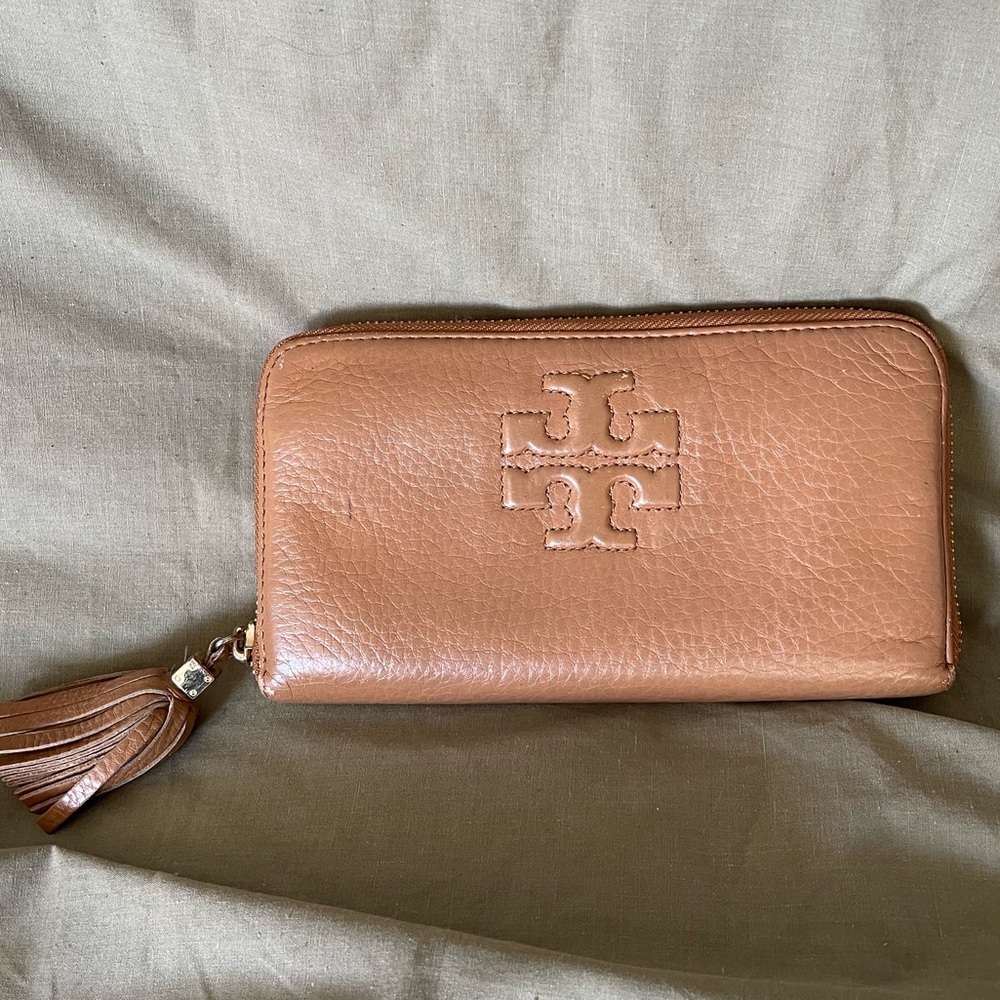 Make an offer! TORY BURCH WALLET